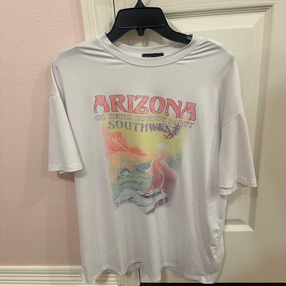 graphic tee!!